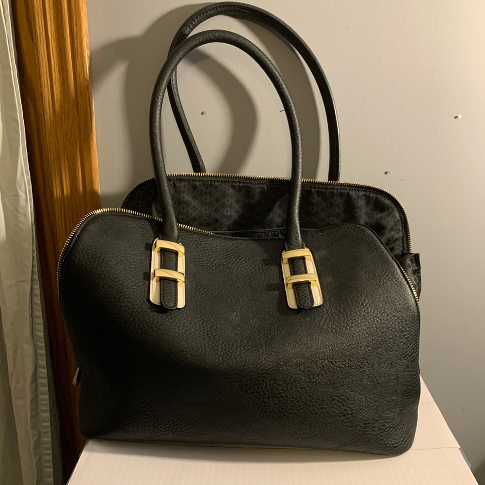 Charming Charlie Purse with pockets!